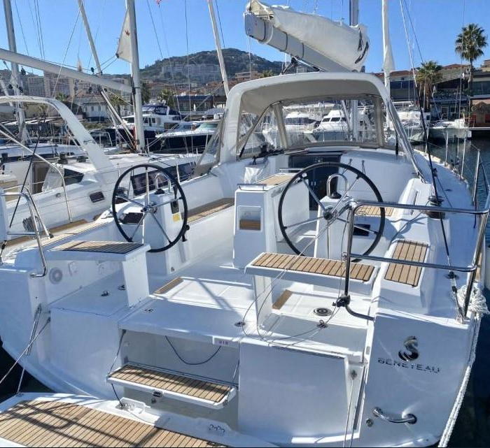 Maximus | Oceanis 38.1 photo 9