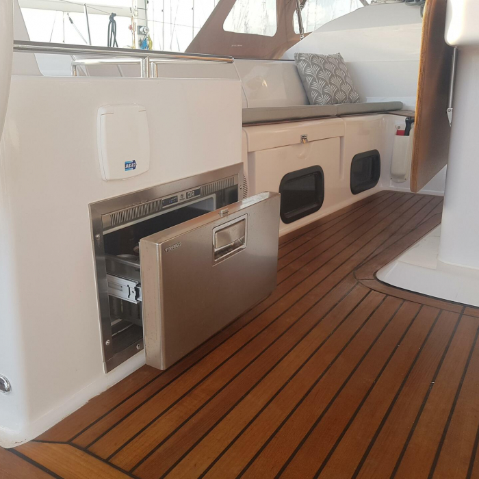 April | Elan 50 Impression photo 7