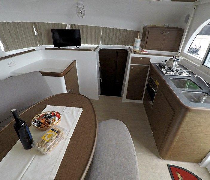 Maya | Lagoon 380 photo 35