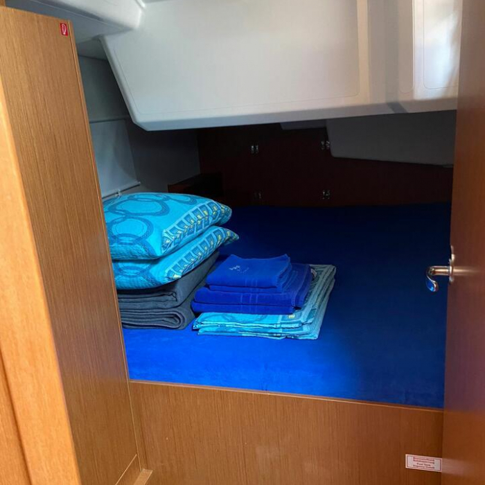 La Vela | Bavaria C38 photo 5