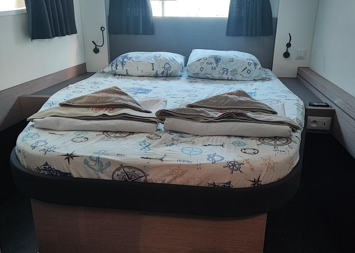 Reina | Astrea 42 photo 18