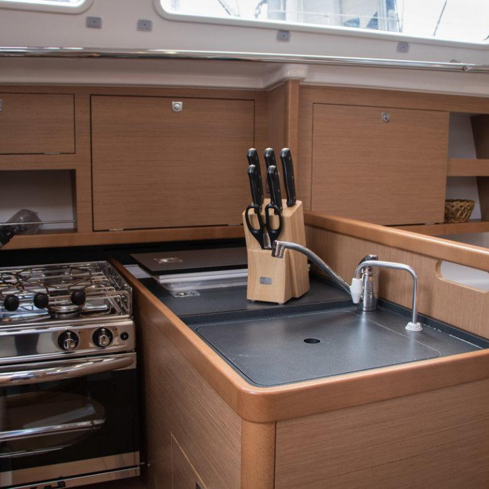 Hija del Viento | Sun Odyssey 319 photo 11