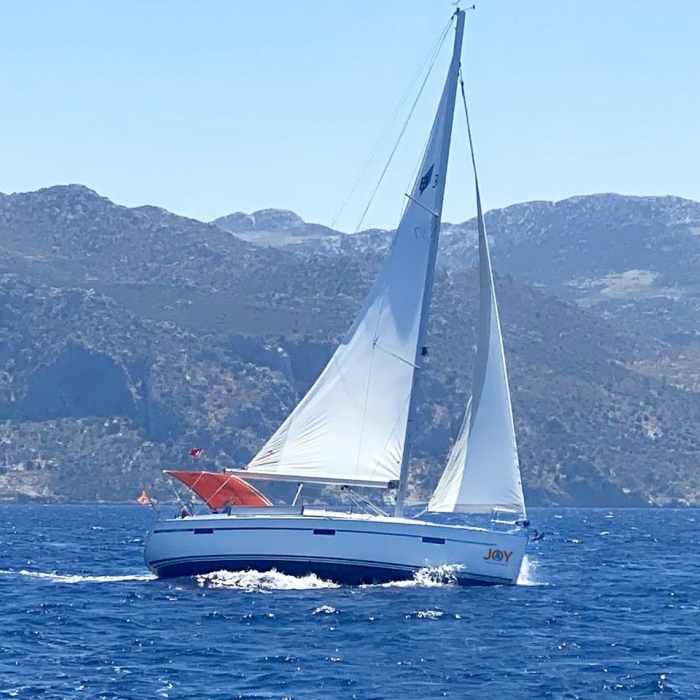 Roger Rabbit | Bavaria Cruiser 37 photo 3