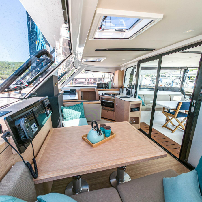 Motus | Nautitech 40 Open photo 17