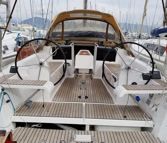 Friday | Dufour 350 Grand Large photo 8