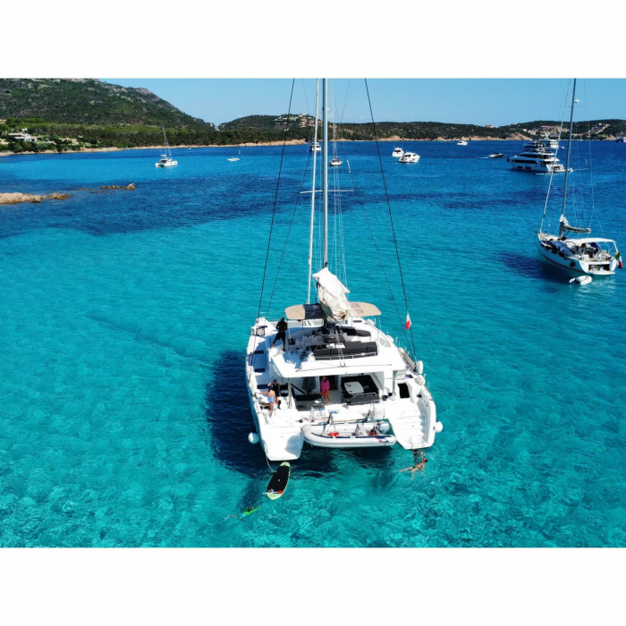 Cala Luna | Lagoon 52F photo 14