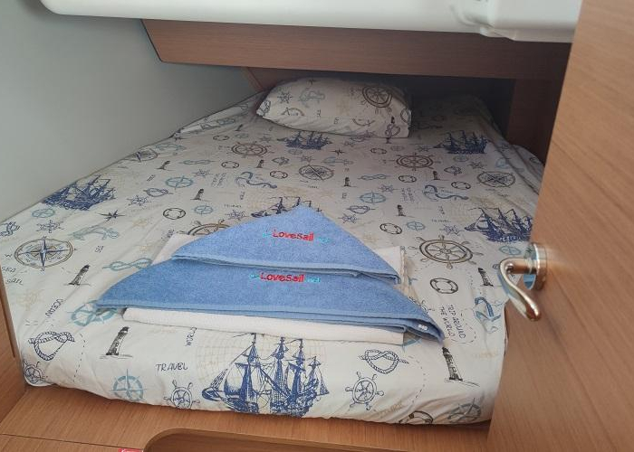 Gracia | Dufour 360 photo 15