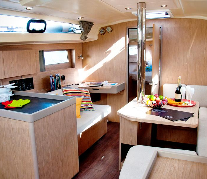 Cicala Sapiente | Oceanis 41.1 photo 7