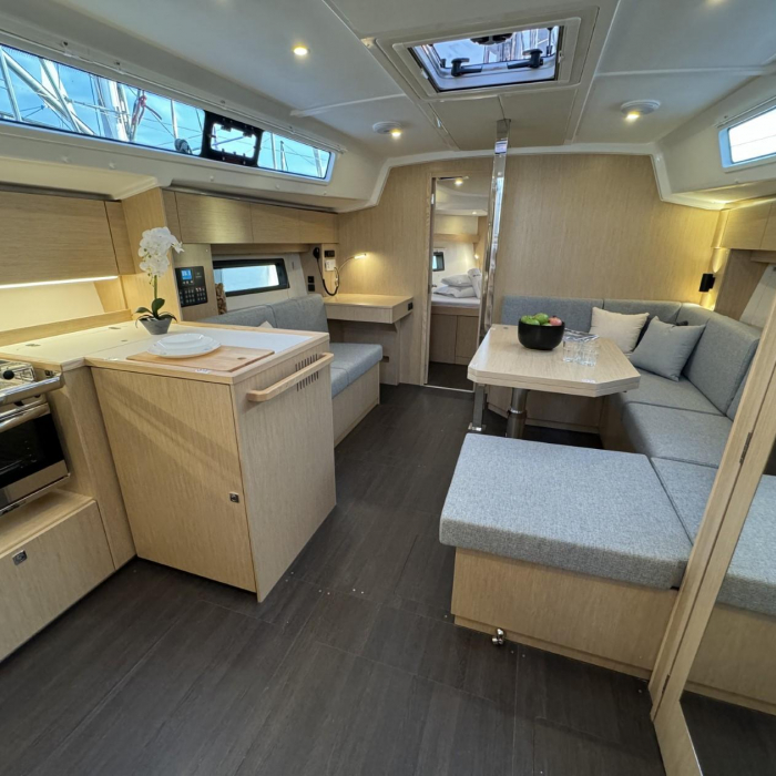 Ivana | Bavaria C42 photo 22