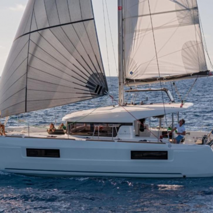 Bonobo | Lagoon 40 photo 2