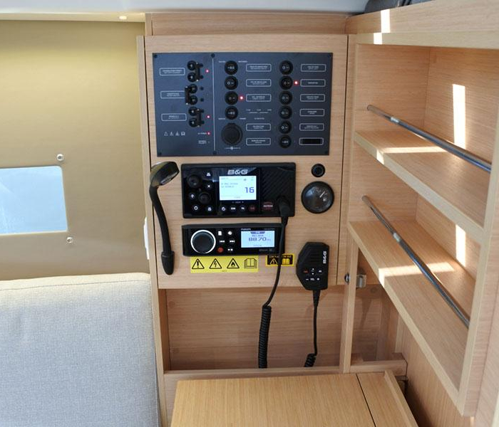 TEMPUS II BCN OC30.1 | Oceanis 30.1 photo 10