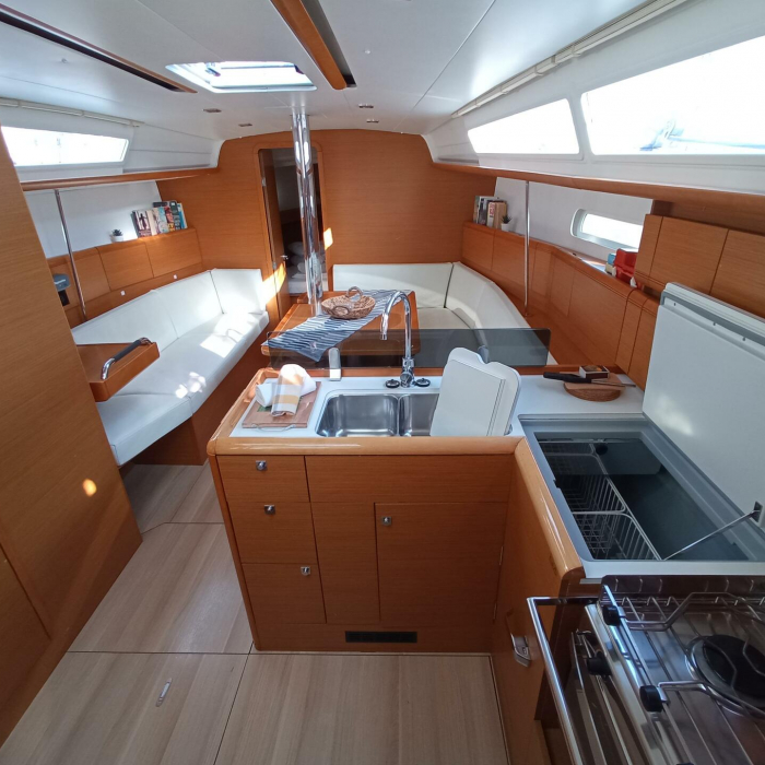 Fearless | Sun Odyssey 379 photo 4