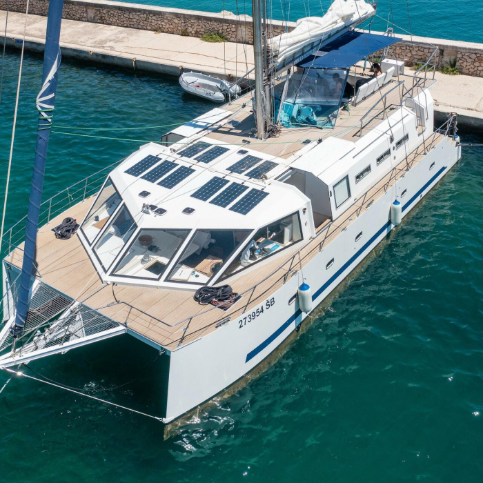 UPWIND 50 | Catamaran photo 9