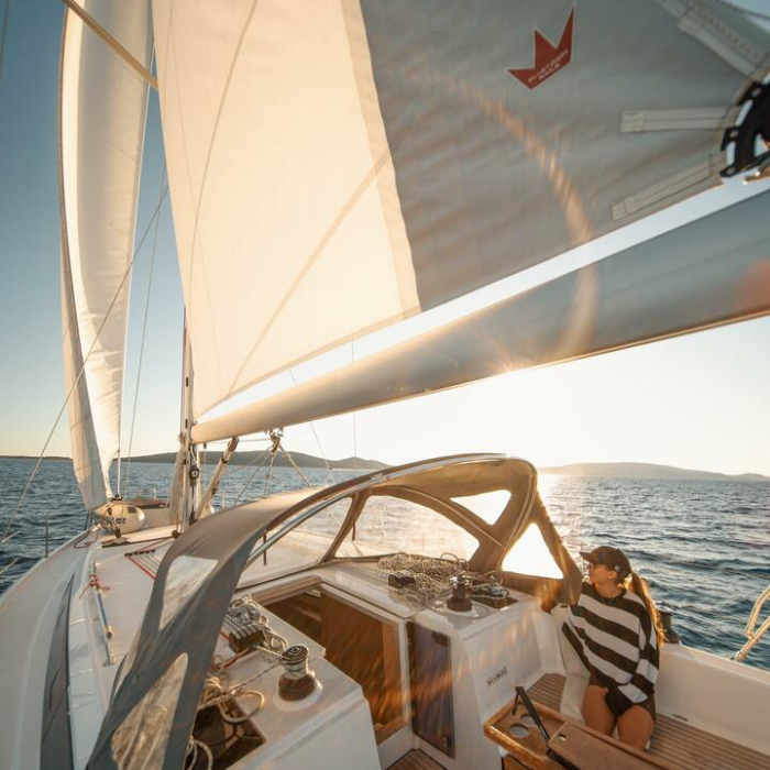 Fiona | Bavaria C42 photo 2