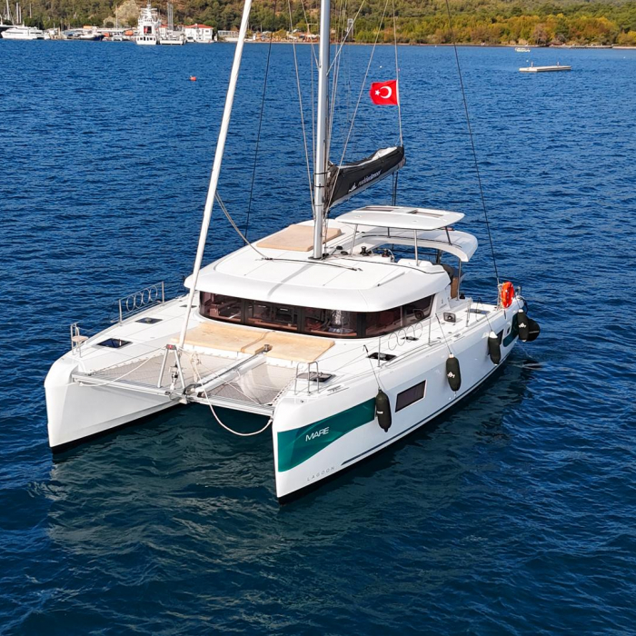 Mare | Lagoon 42 photo 3