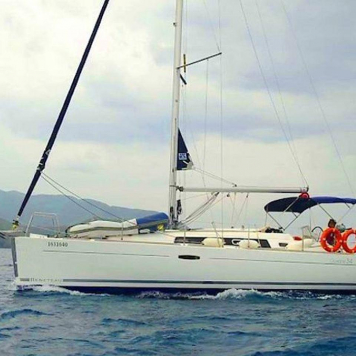 Aquamarine | Oceanis 34 photo 2