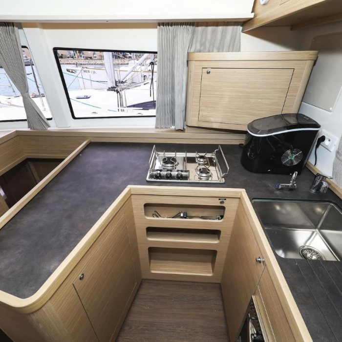 Mahi Mahi | Lagoon 42 photo 12