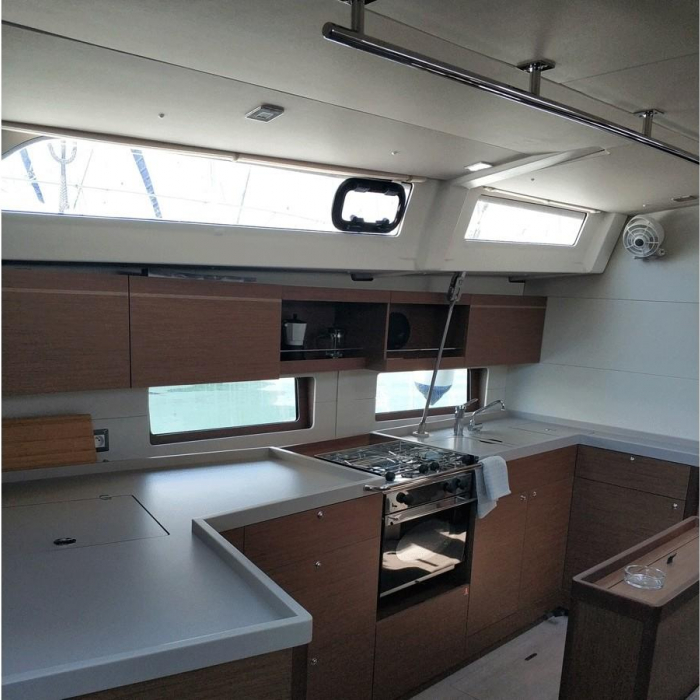 Buddy | Beneteau Oceanis 46.1 photo 11
