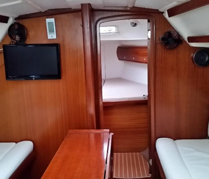 Ankereva | Bavaria 36 photo 5