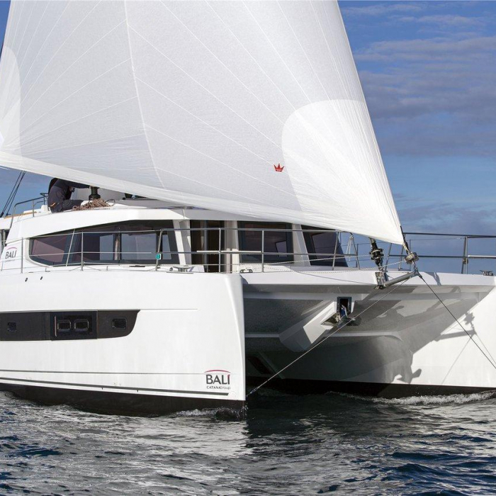 Honour | Bali 4.8 OW photo 1