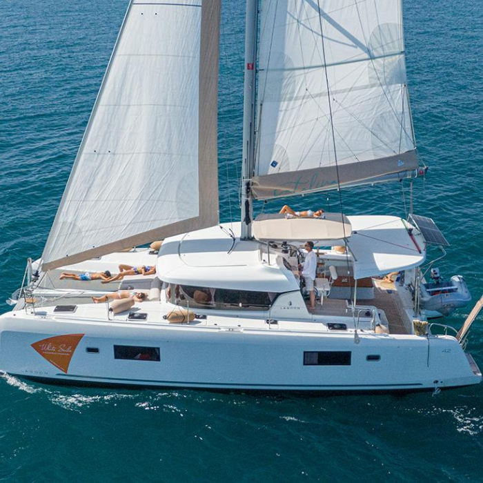 Catalina | A/C generator watermaker | Lagoon 42 photo 2