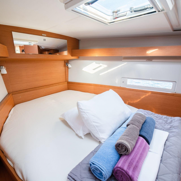 M T POCKETS | Dufour 430 GL photo 10