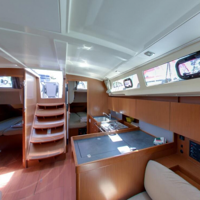 Luce | Oceanis 38.1 photo 6