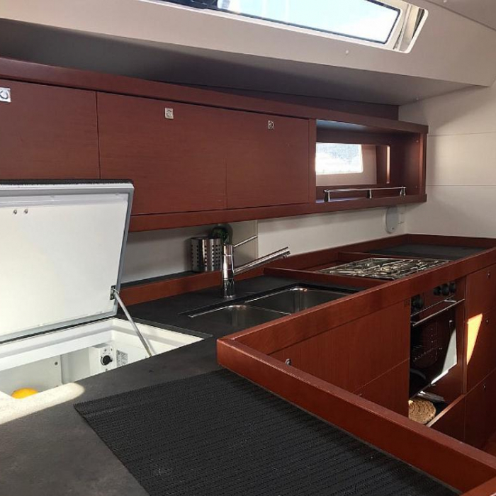 Atlantica | Oceanis 45 photo 14