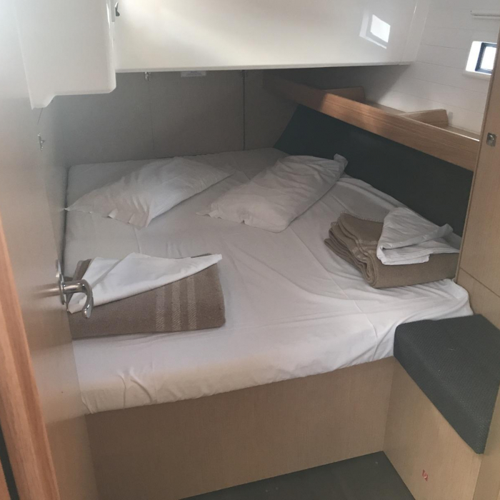 Aludra | Bavaria Cr 46 photo 13