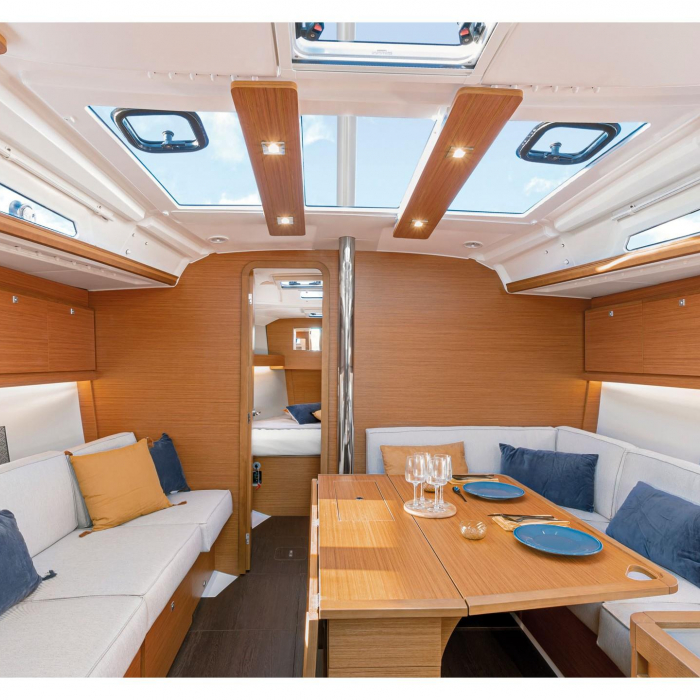 Sail Corvus | Dufour 390 Grand Large photo 1