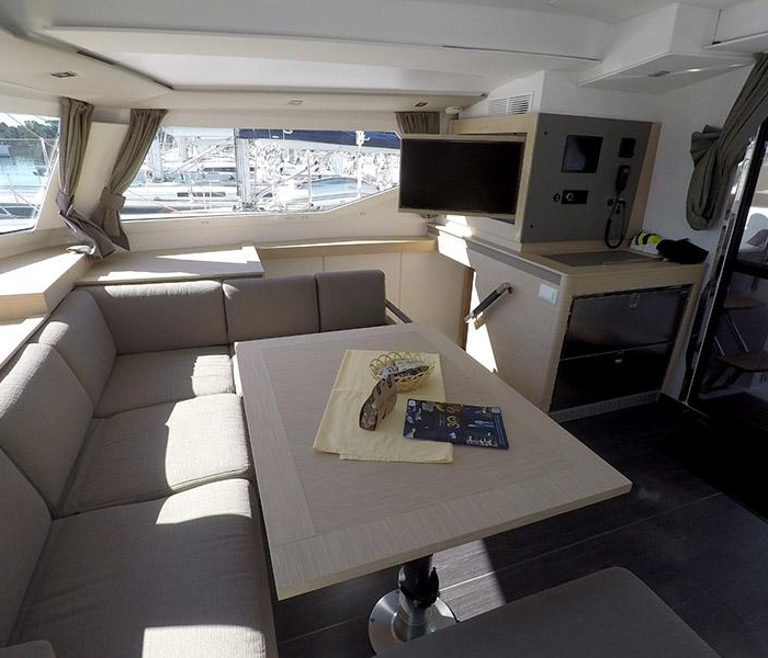 Alize | Fountaine Pajot Elba 45 photo 15