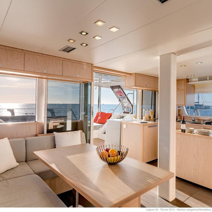 Velar | Lagoon 52 photo 4