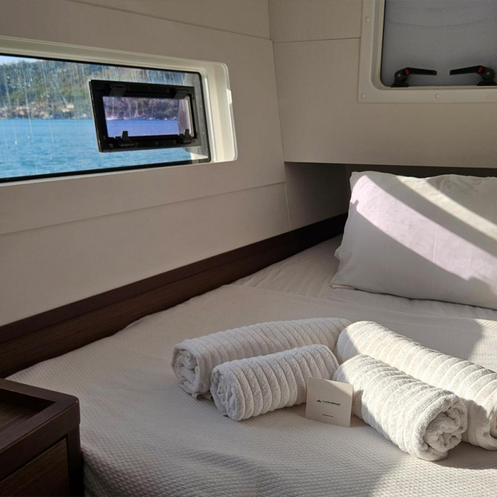 Mithra | Lagoon 40 photo 4