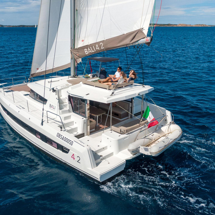 ORSA 5 - A/C, Generator, Water maker | Bali 4.2 photo 26