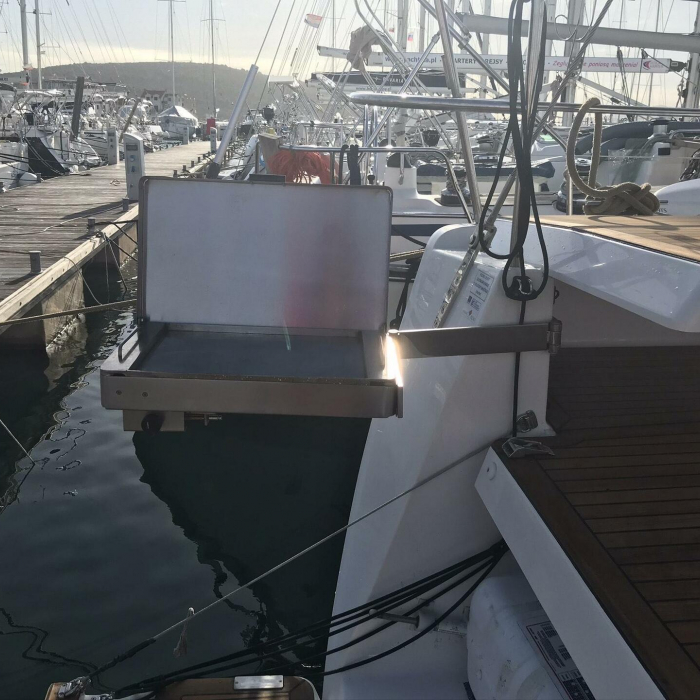 April | Elan 50 Impression photo 3