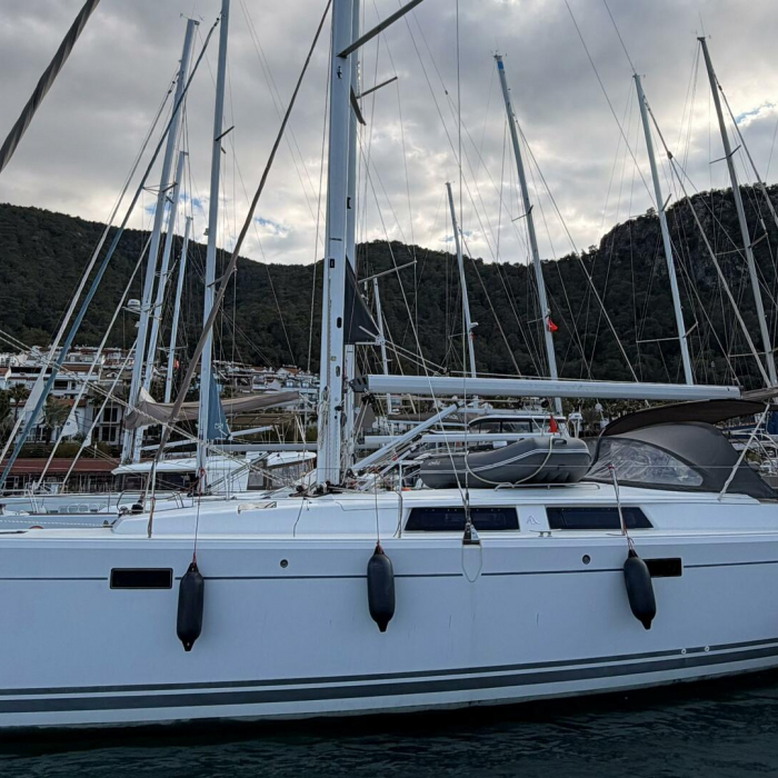 Beau Gosse | Hanse 415 photo 33