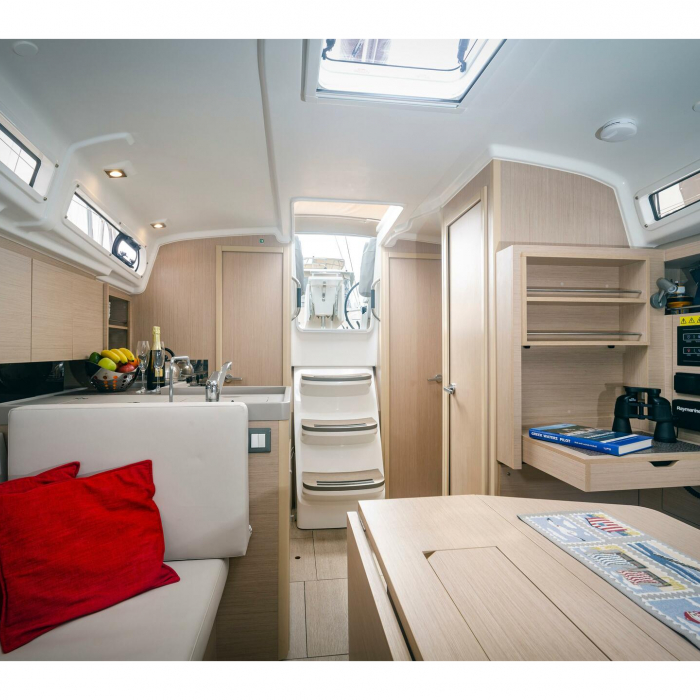 Pink Floyd | Oceanis 34.1 photo 16