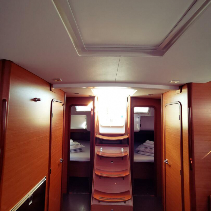 Mega | Dufour 460 photo 11