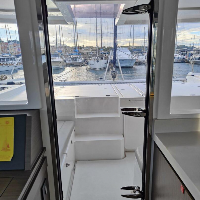 Lady Lety | Leopard 45 photo 7