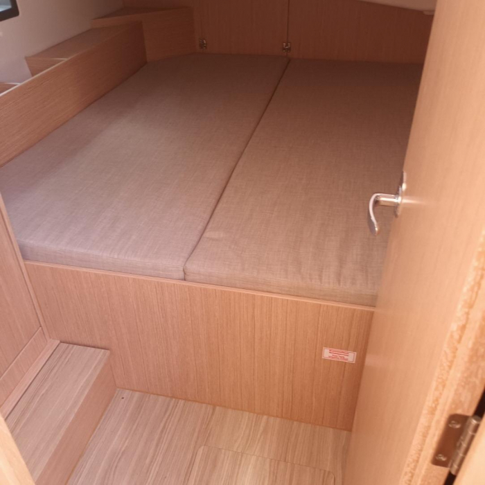 NEW Gioia | Bavaria C42 photo 8