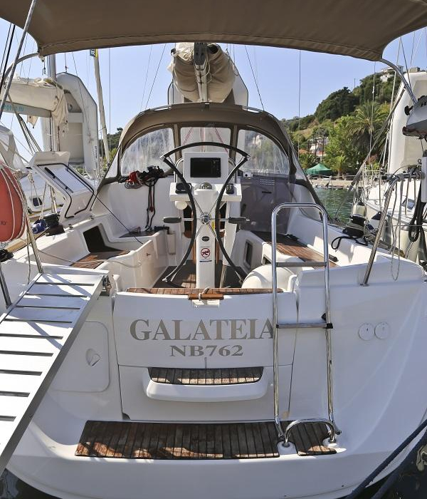 Galateia | Sun Odyssey 33i photo 3