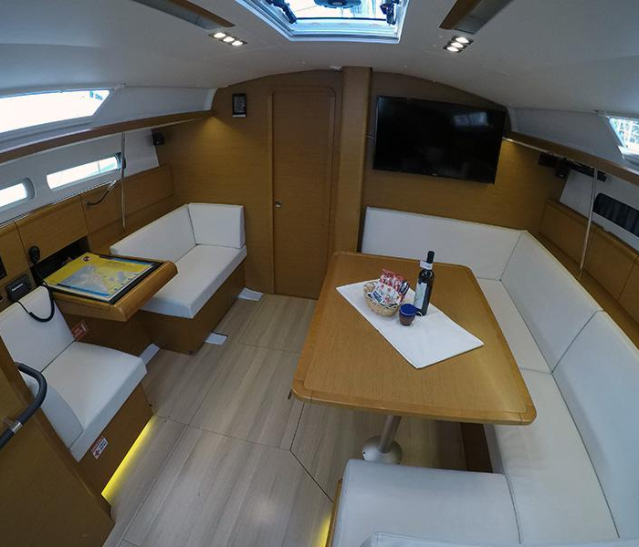 Elissa | Sun Odyssey 449 photo 9