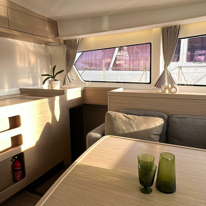 Veryta | Lagoon 42 photo 23