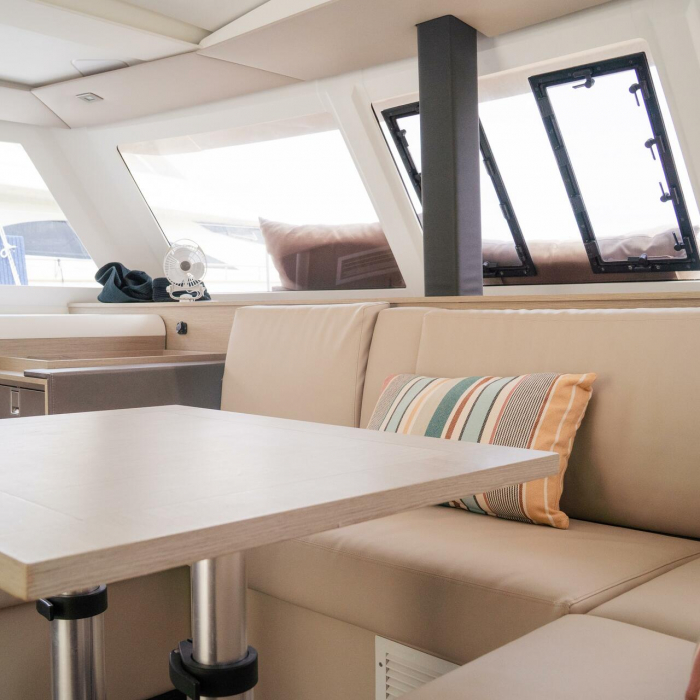 Isla | Fountaine Pajot Isla 40 photo 26