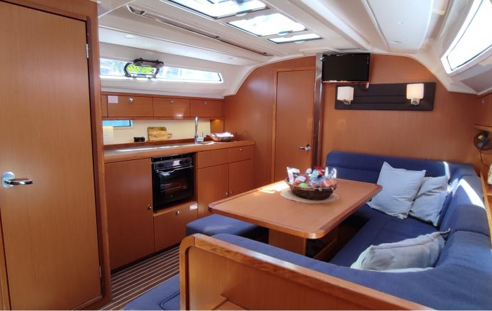 Sake | Bavaria 41 Cruiser photo 20