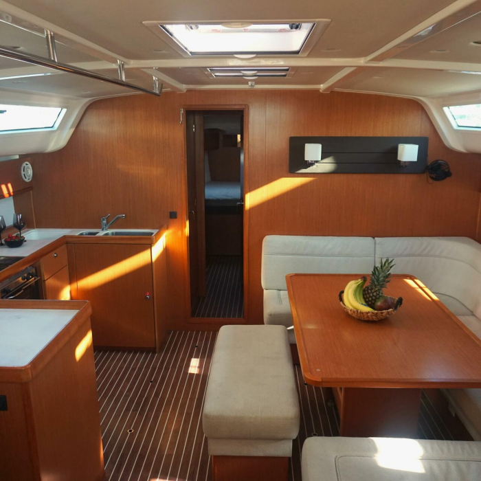 Lina | Bavaria cruiser 51 photo 13