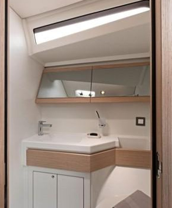 abb4-19 | Oceanis 46.1 photo 8