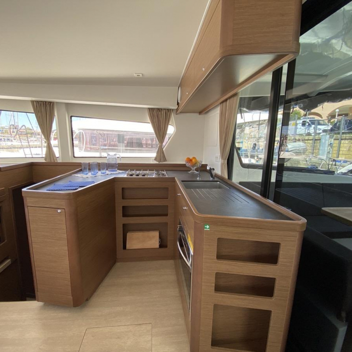 Blue Eyes | Lagoon 42 photo 15