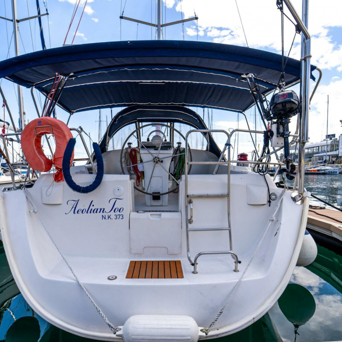 Aeolian Too (Solar, heating, Plotter) | Oceanis 393 Clipper photo 9