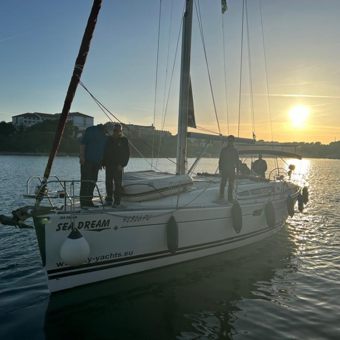 Sea Dream | Sun Odyssey 45 photo 3